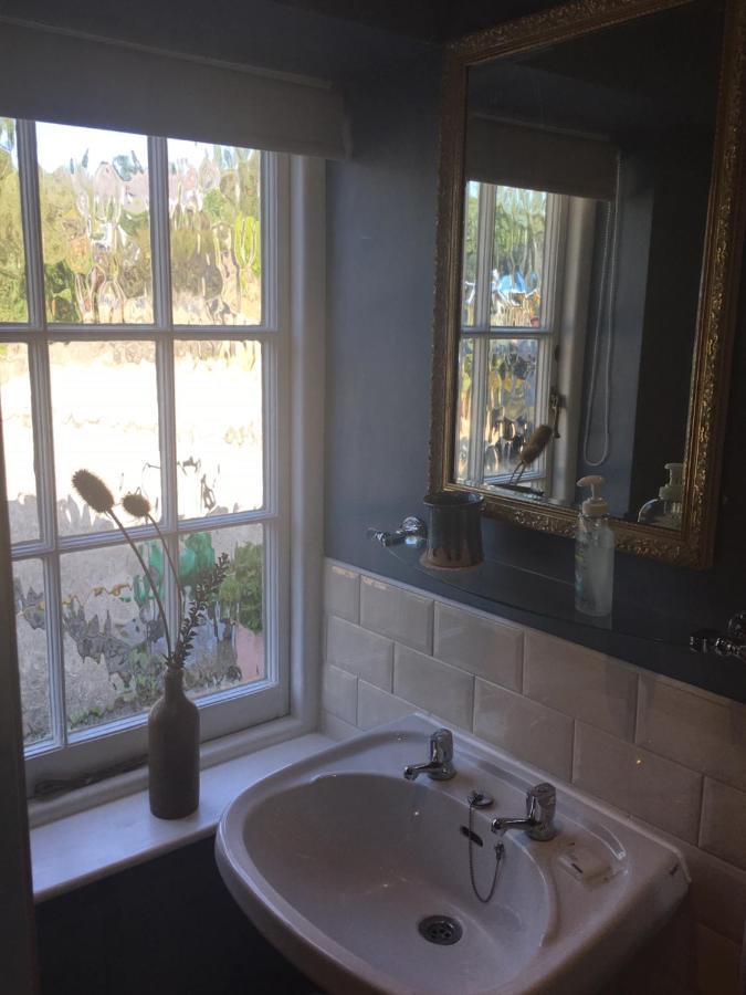 Ferienwohnung Little Treasure With Up To 25 Percent Off Ferry Shanklin Exterior foto